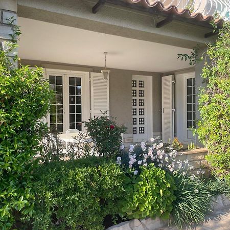 T2 En Rez De Villa Sanary-sur-Mer Esterno foto