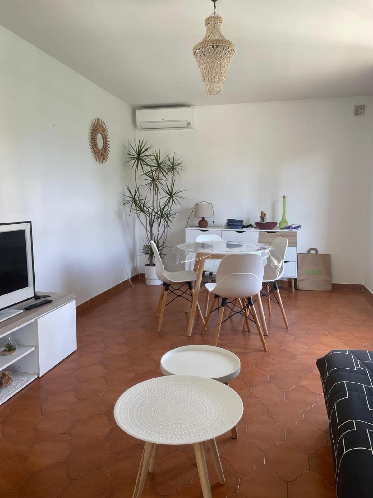T2 En Rez De Villa Sanary-sur-Mer Esterno foto